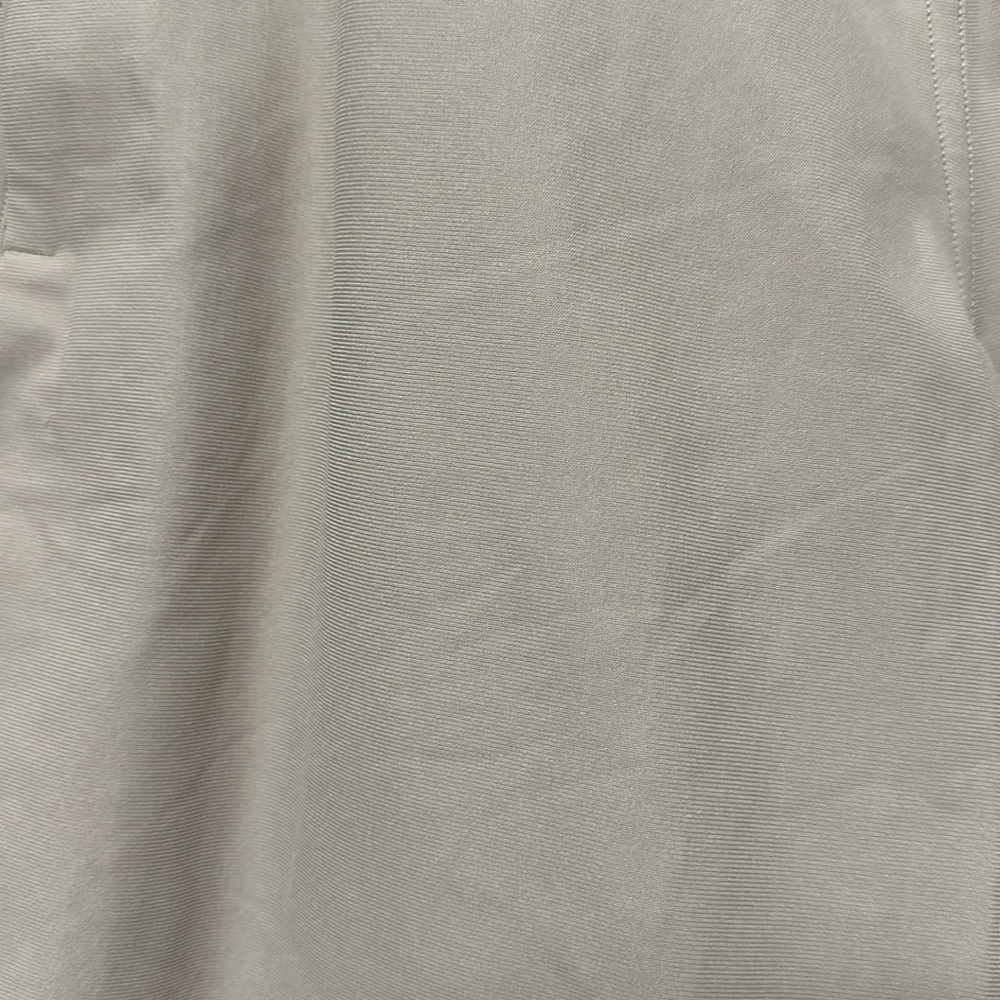 Lululemon - Picture 5 of 13